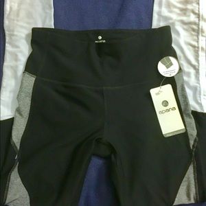 Apana Yoga Lifestyle Shorts